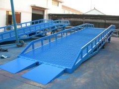 青島移動(dòng)登車橋多少錢(qián)